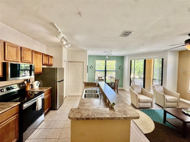 8341 38TH STREET CIRCLE E 201, Sarasota, FL 34243