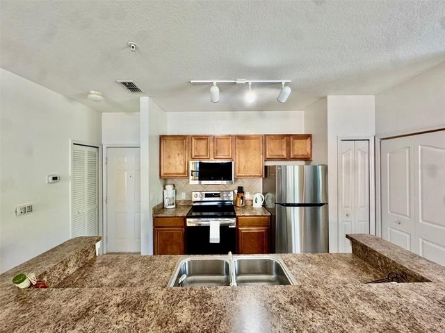 8341 38TH STREET CIRCLE E 201, Sarasota, FL 34243