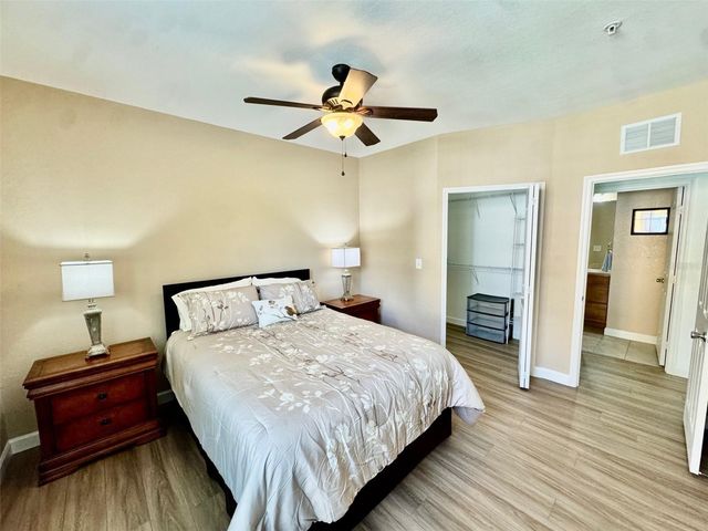 8341 38TH STREET CIRCLE E 201, Sarasota, FL 34243