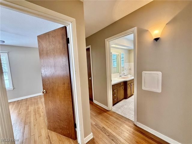 7530 S Boyden Road, Sagamore Hills, OH 44067