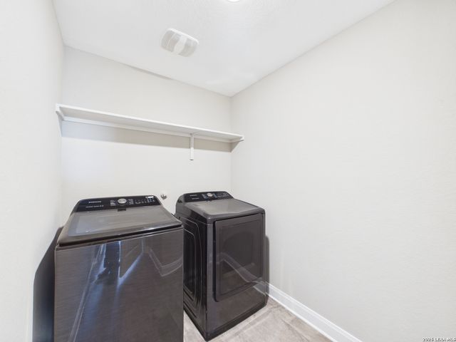 984 Amble Oak, Seguin, TX 78155
