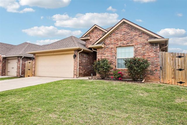 846 SW 14th Street, Moore, OK 73160