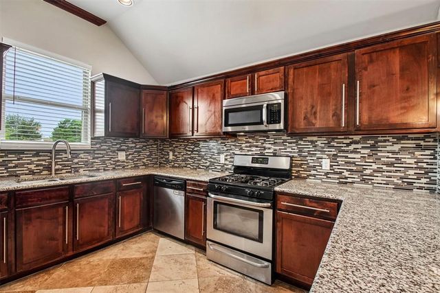 846 SW 14th Street, Moore, OK 73160