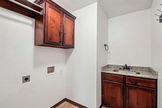 846 SW 14th Street, Moore, OK 73160