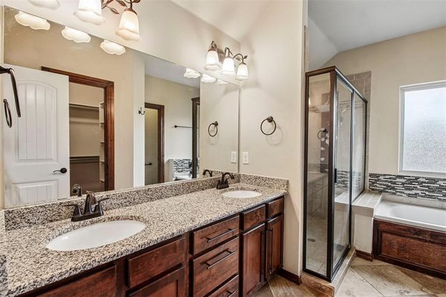 846 SW 14th Street, Moore, OK 73160