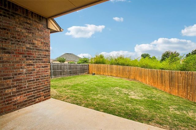 846 SW 14th Street, Moore, OK 73160