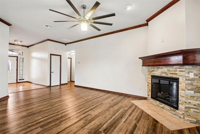 846 SW 14th Street, Moore, OK 73160