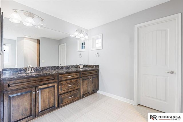 18402 Polk Street, Omaha, NE 68135