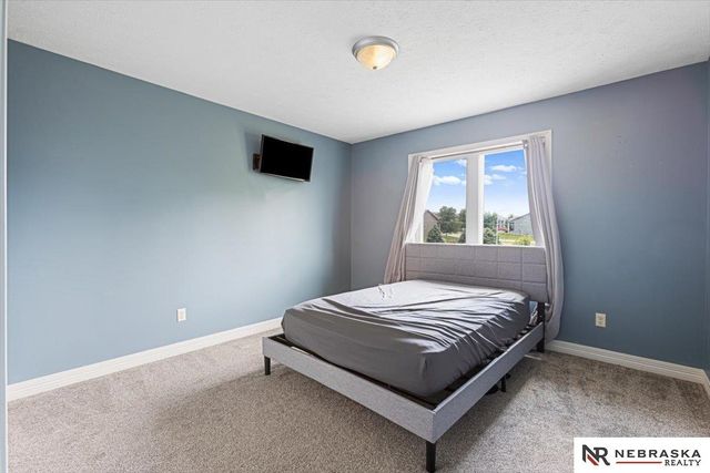 18402 Polk Street, Omaha, NE 68135