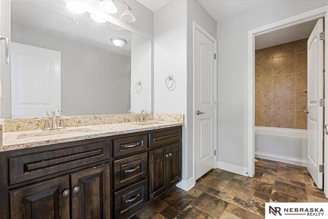 18402 Polk Street, Omaha, NE 68135