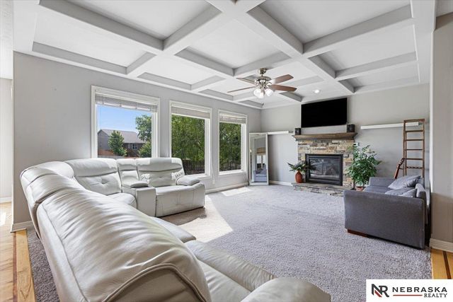 18402 Polk Street, Omaha, NE 68135