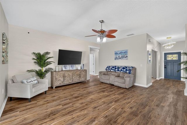 12037 EAGLE POINT CT, Leesburg, FL 34788