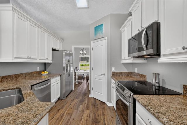 12037 EAGLE POINT CT, Leesburg, FL 34788