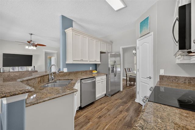 12037 EAGLE POINT CT, Leesburg, FL 34788