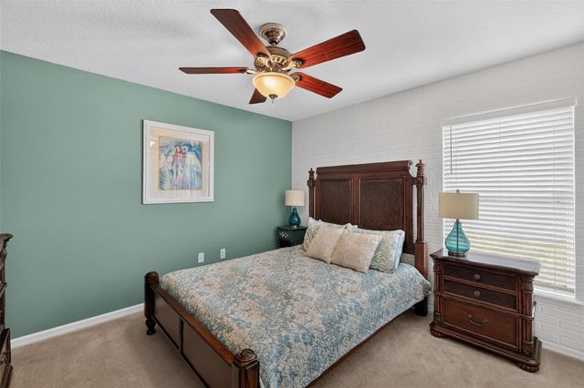 12037 EAGLE POINT CT, Leesburg, FL 34788
