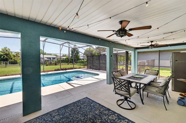 12037 EAGLE POINT CT, Leesburg, FL 34788