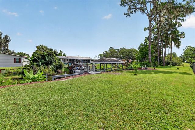 12037 EAGLE POINT CT, Leesburg, FL 34788
