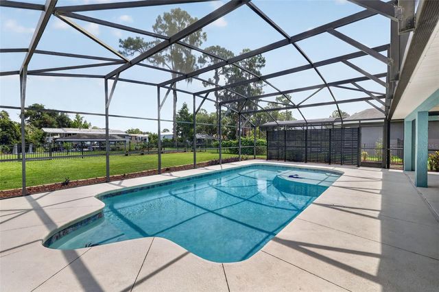 12037 EAGLE POINT CT, Leesburg, FL 34788