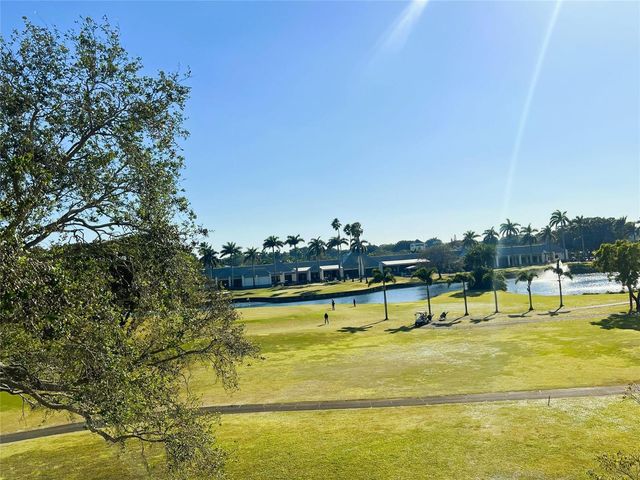 3303 Aruba Way E-4, Coconut Creek, FL 33066