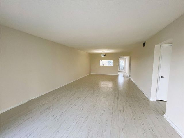 3303 Aruba Way E-4, Coconut Creek, FL 33066