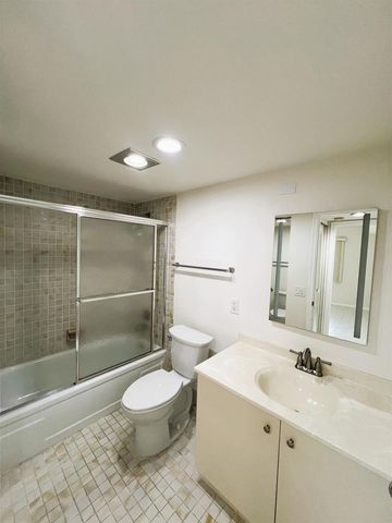 3303 Aruba Way E-4, Coconut Creek, FL 33066