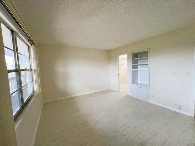 3303 Aruba Way E-4, Coconut Creek, FL 33066
