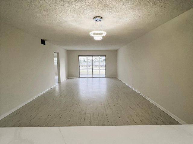 3303 Aruba Way E-4, Coconut Creek, FL 33066