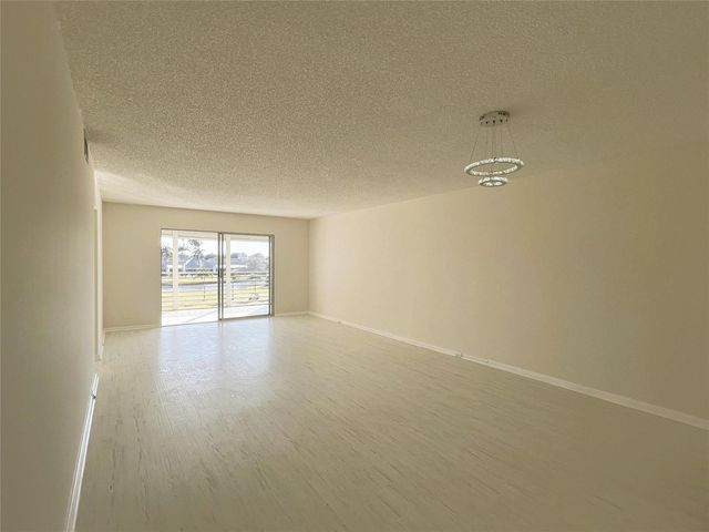 3303 Aruba Way E-4, Coconut Creek, FL 33066