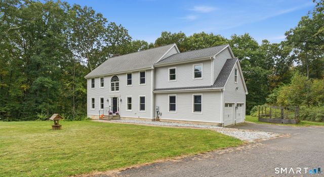 25 Carriage Drive, East Hampton, CT 06424
