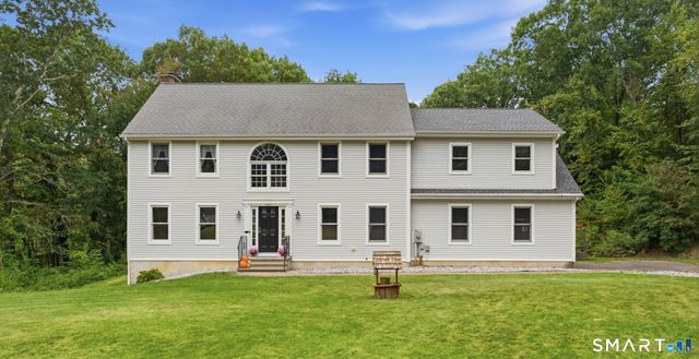 25 Carriage Drive, East Hampton, CT 06424