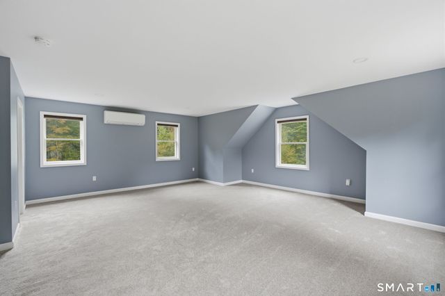 25 Carriage Drive, East Hampton, CT 06424