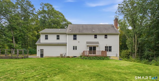 25 Carriage Drive, East Hampton, CT 06424