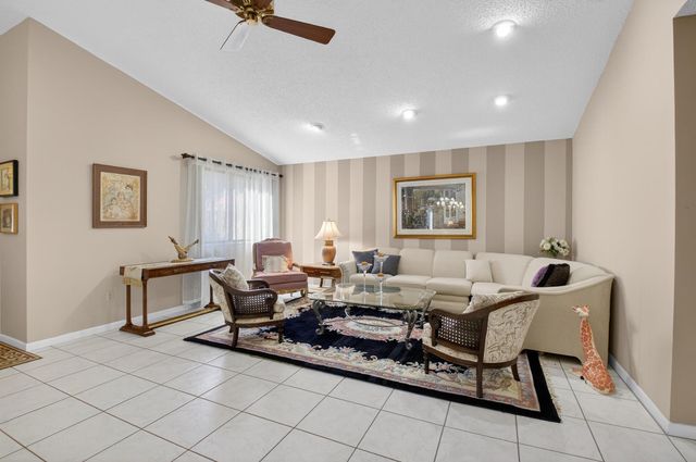 2601 NW 15th Street, Delray Beach, FL 33445