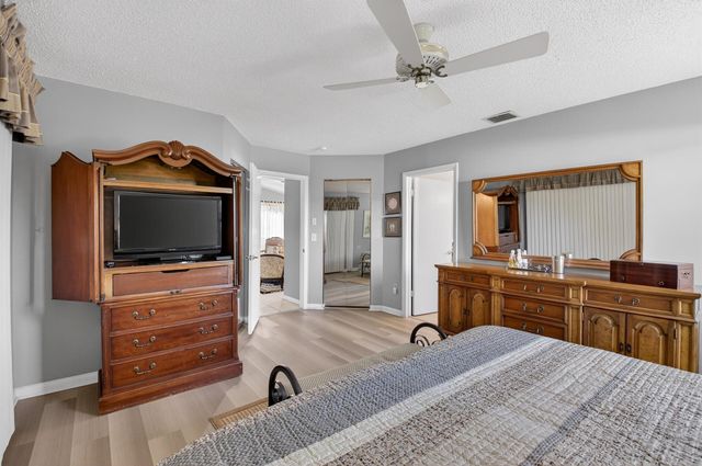 2601 NW 15th Street, Delray Beach, FL 33445