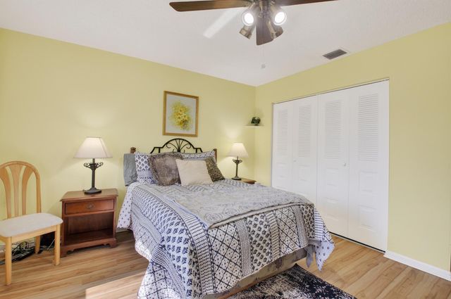 2601 NW 15th Street, Delray Beach, FL 33445