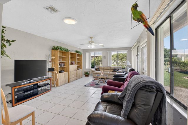 2601 NW 15th Street, Delray Beach, FL 33445