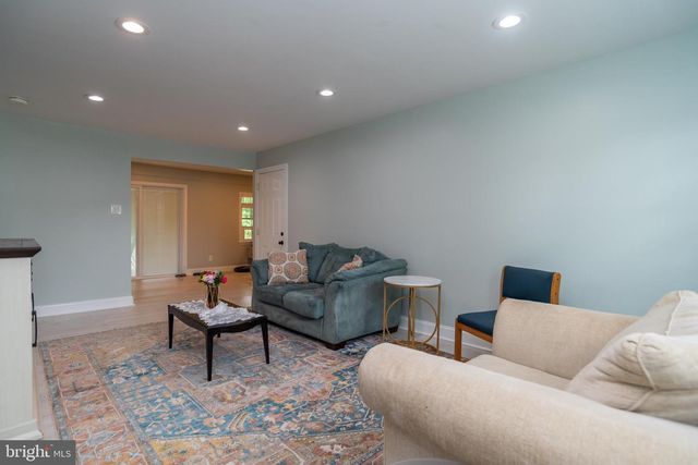 403 ALDEN AVE., Morrisville, PA 19067