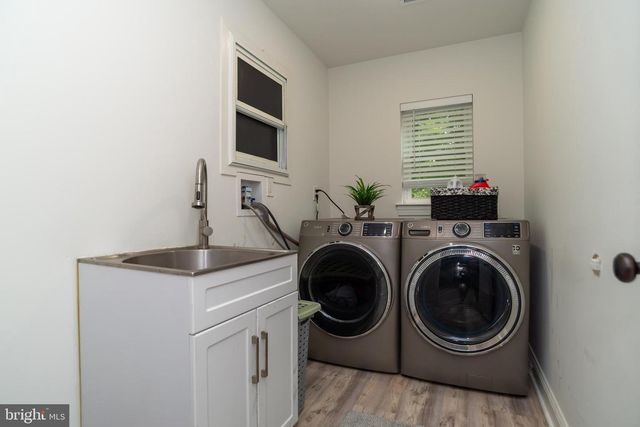 403 ALDEN AVE., Morrisville, PA 19067
