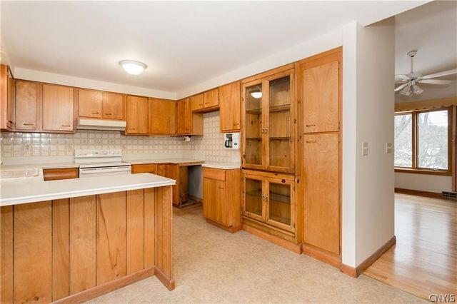 321 Wells Avenue West, Clay, NY 13212