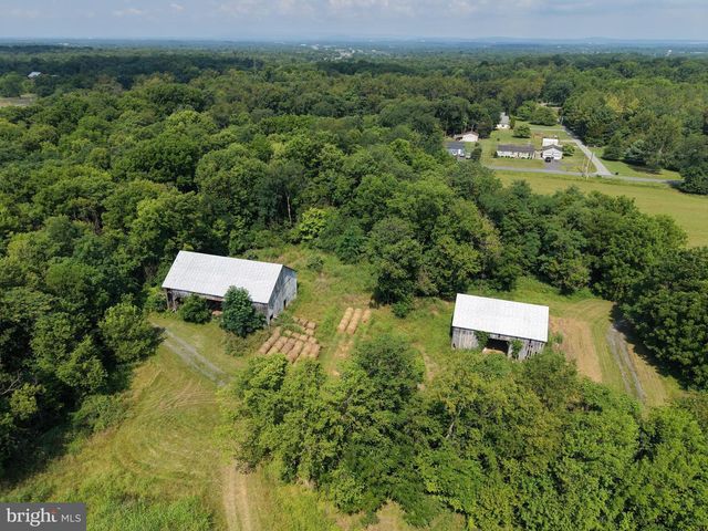 10068 HARRY BYRD HWY, Berryville, VA 22611