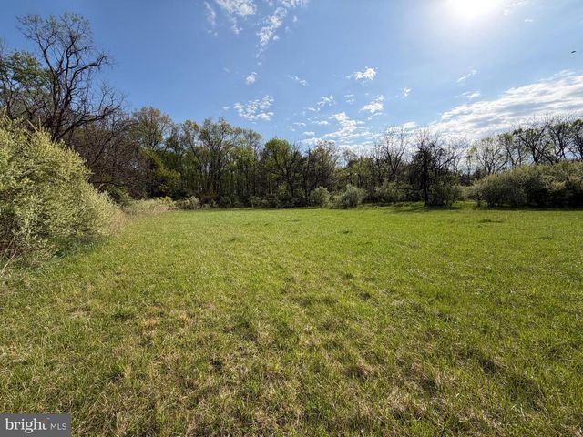 10068 HARRY BYRD HWY, Berryville, VA 22611
