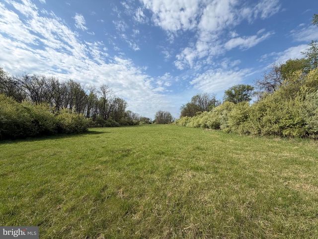 10068 HARRY BYRD HWY, Berryville, VA 22611