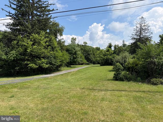 10068 HARRY BYRD HWY, Berryville, VA 22611