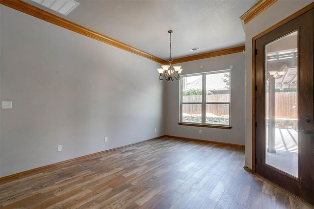 2811 Willow Ridge Circle, Granbury, TX 76049