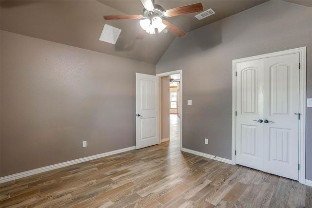2811 Willow Ridge Circle, Granbury, TX 76049