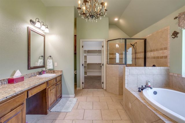 2811 Willow Ridge Circle, Granbury, TX 76049