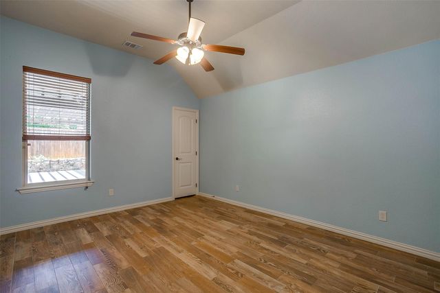 2811 Willow Ridge Circle, Granbury, TX 76049