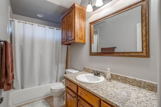 2811 Willow Ridge Circle, Granbury, TX 76049