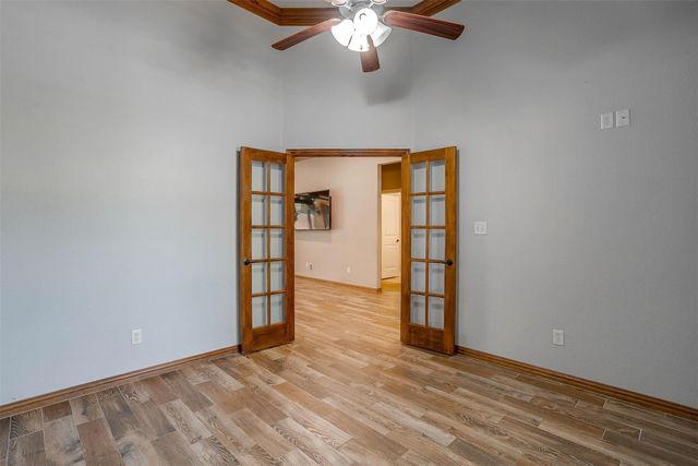 2811 Willow Ridge Circle, Granbury, TX 76049