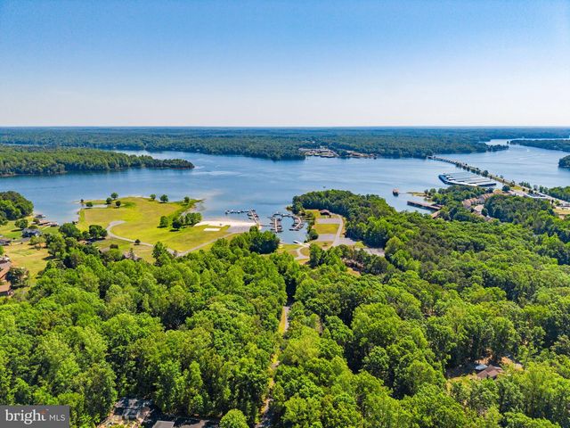 483 WINDWOOD COVES BLVD, Mineral, VA 23117